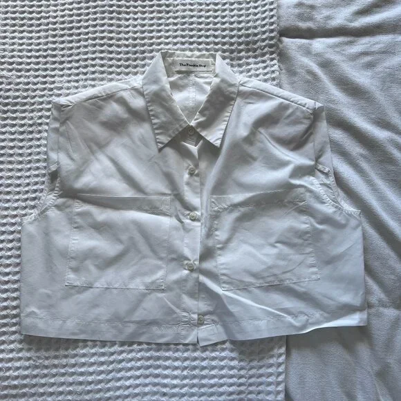 The Frankie Shop Ultra Cropped Sleeveless Button Down Shirt - Picture 1 of 5